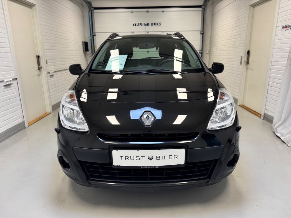 Renault Clio III 1,2 16V Authentique 5d