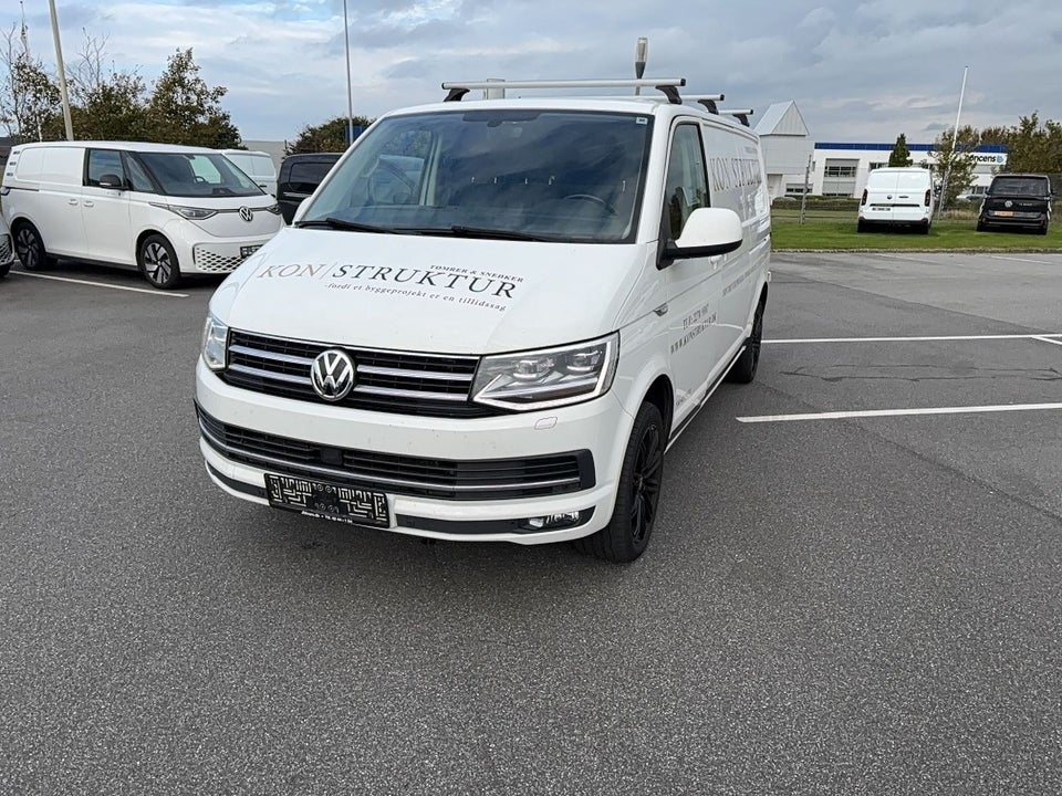 VW Transporter 2,0 TDi 150 Kassevogn lang