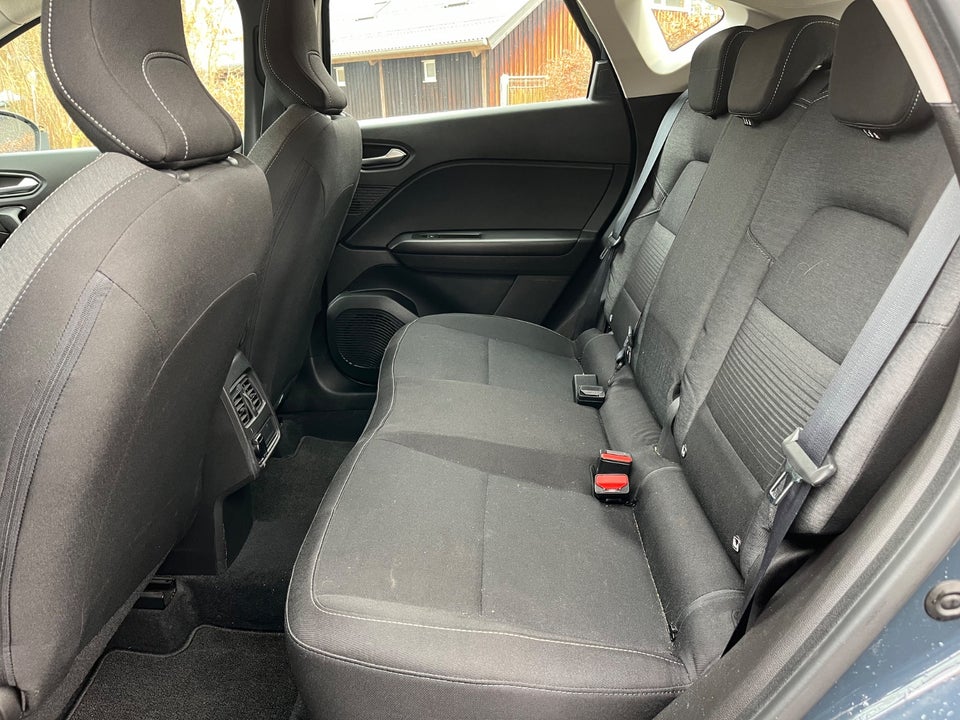 Renault Captur 1,6 E-Tech Zen 5d