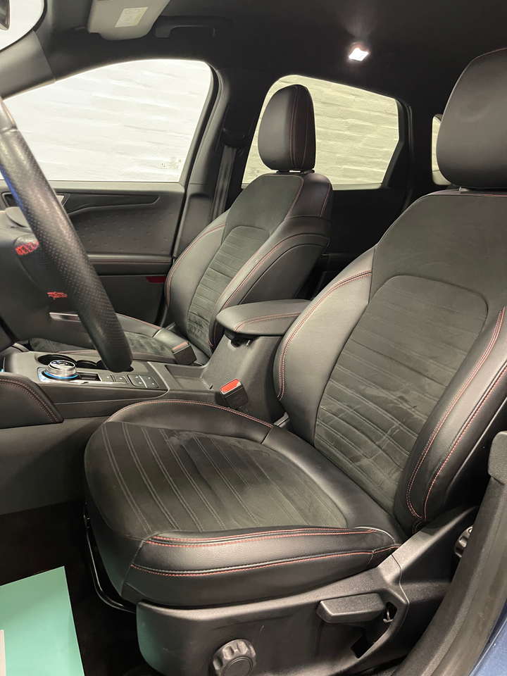 Ford Kuga 2,5 PHEV ST-Line X CVT 5d