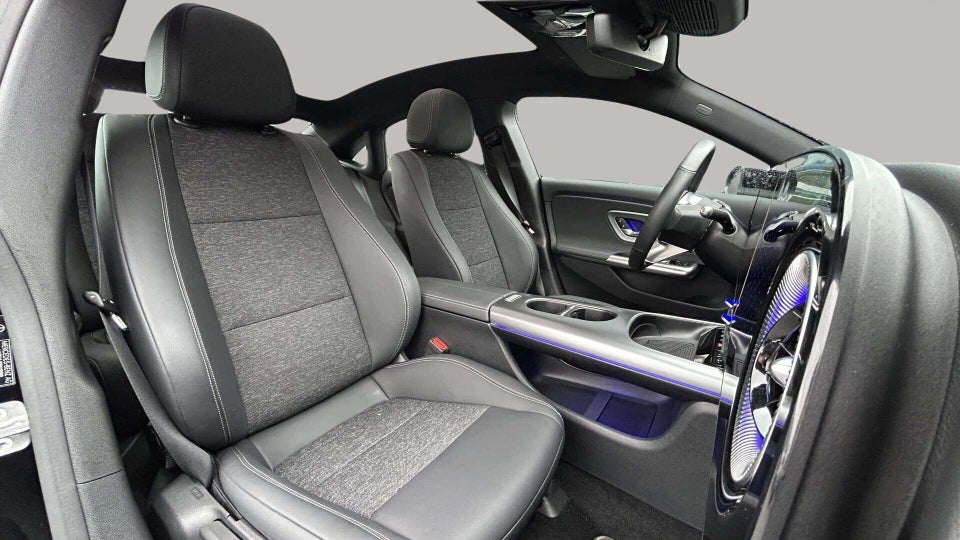 Mercedes CLA250+ EQ Progressive Advance Plus 4d