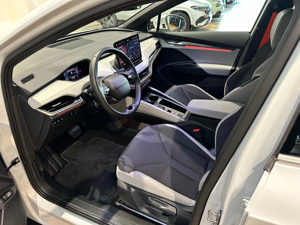 Skoda Elroq 85 iV Lodge 5d