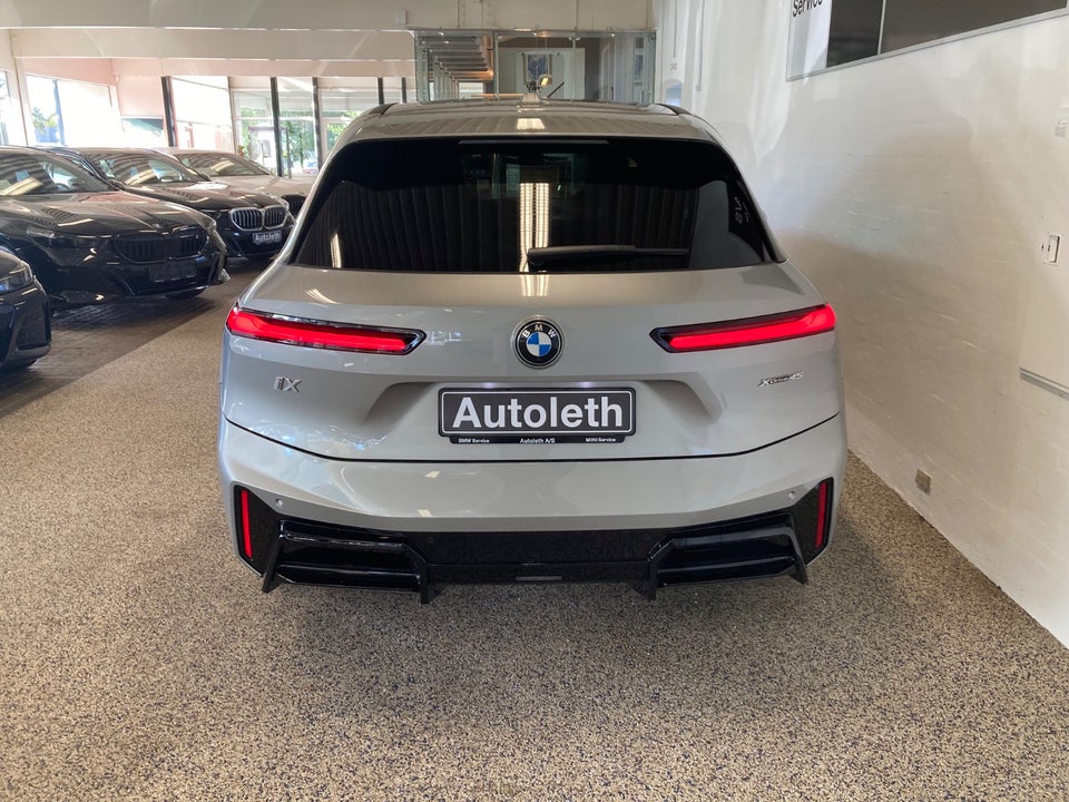 BMW iX xDrive45 M-Sport 5d