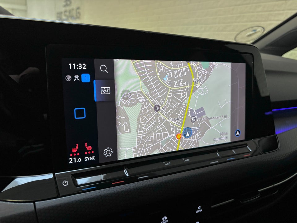 VW Golf VIII 1,4 GTE DSG 5d