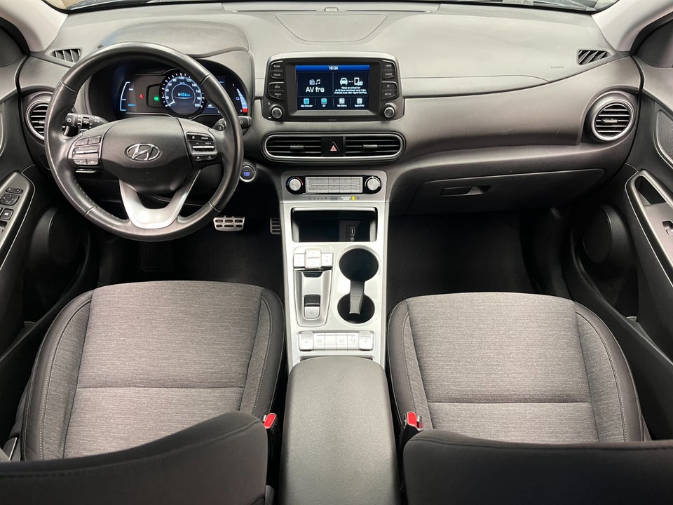 Hyundai Kona 64 EV Essential 5d