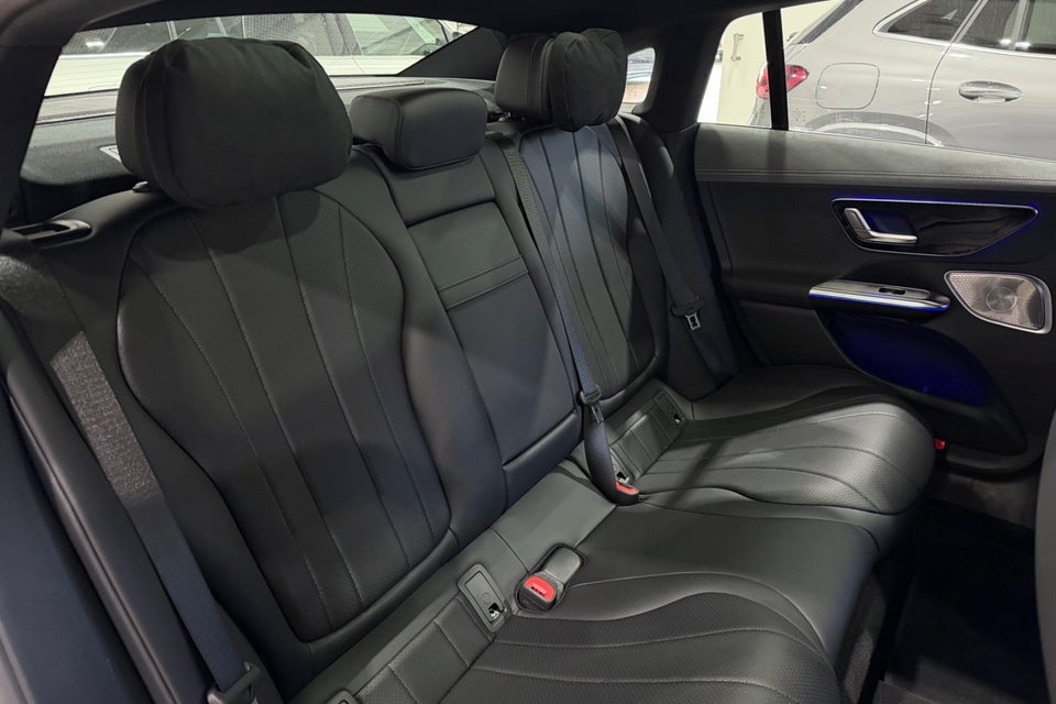 Mercedes EQE300 Avantgarde 4d