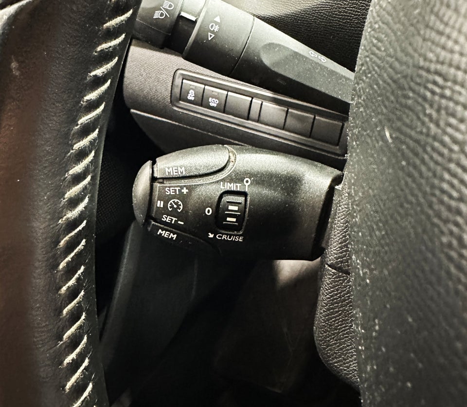 Peugeot 308 1,6 BlueHDi 120 Style SW 5d