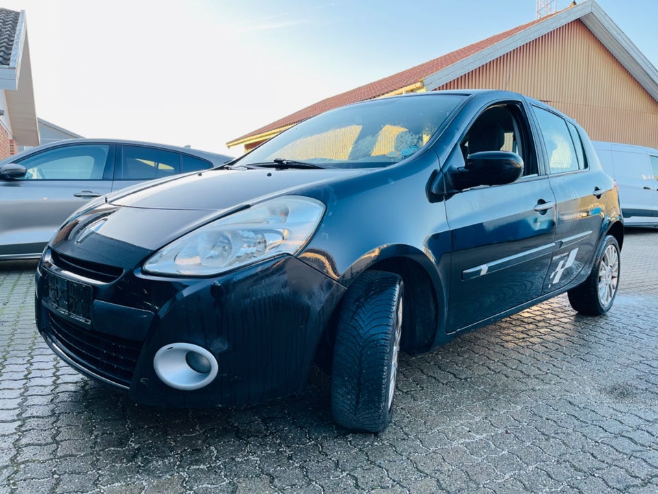 Renault Clio III 1,5 dCi 85 Expression Sport Tourer 5d