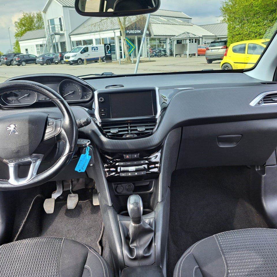 Peugeot 208 1,6 BlueHDi 100 Desire Van 5d