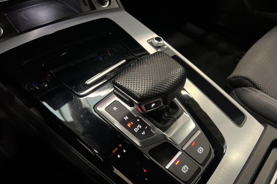 Audi Q5 50 TFSi e S-line quattro S-tr. 5d