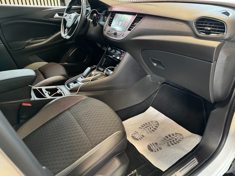 Opel Grandland X 1,6 Hybrid Ultimate aut. 5d