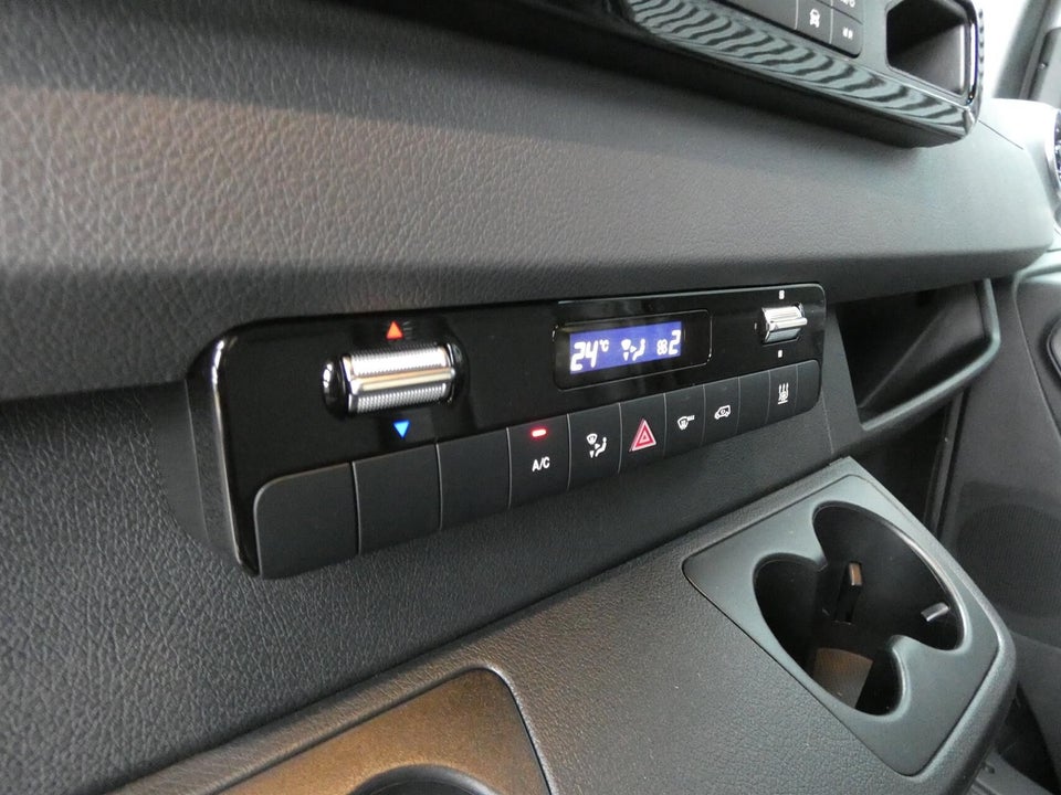 Mercedes Sprinter 317 2,0 CDi A2 Kassevogn PRO aut. RWD