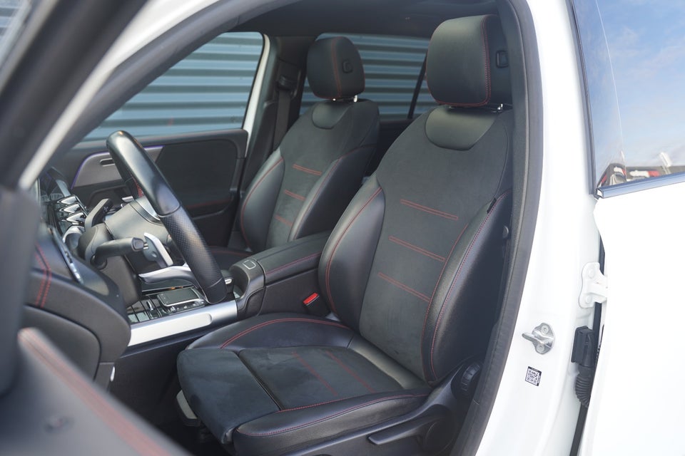 Mercedes EQB300 AMG Line 4Matic 5d