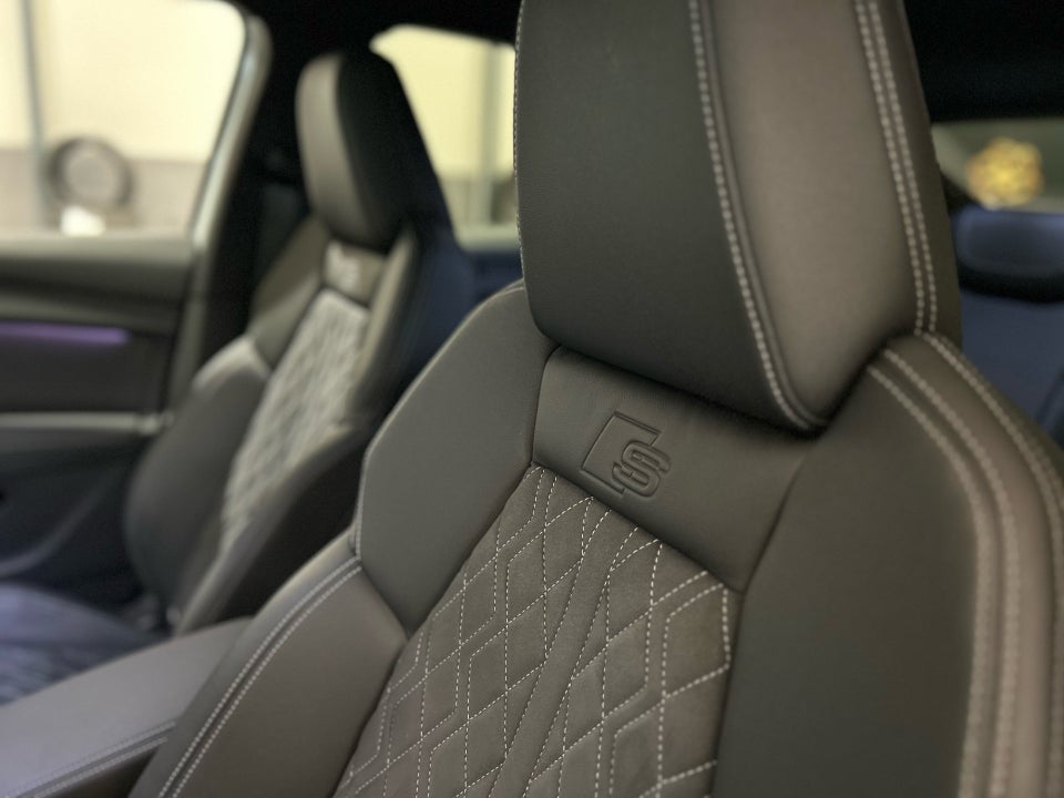 Audi Q4 e-tron 40 S-line Sportback 5d