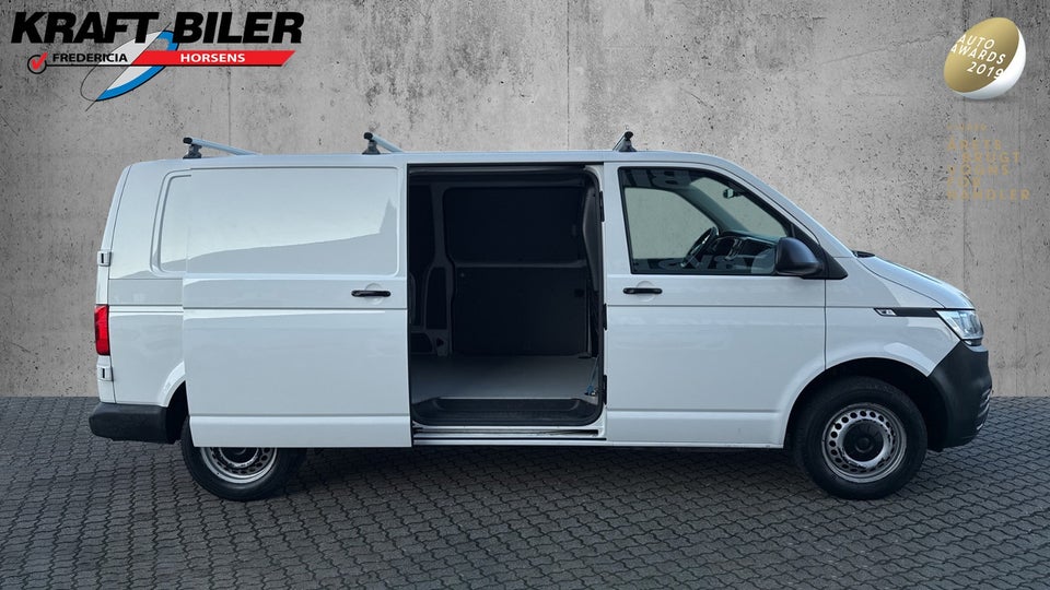 VW Transporter 2,0 TDi 110 Kassevogn lang