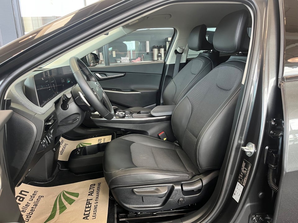 Kia EV6 58 Standard Range Access 5d