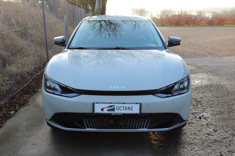 Kia EV6 77 Long Range Upgrade 5d