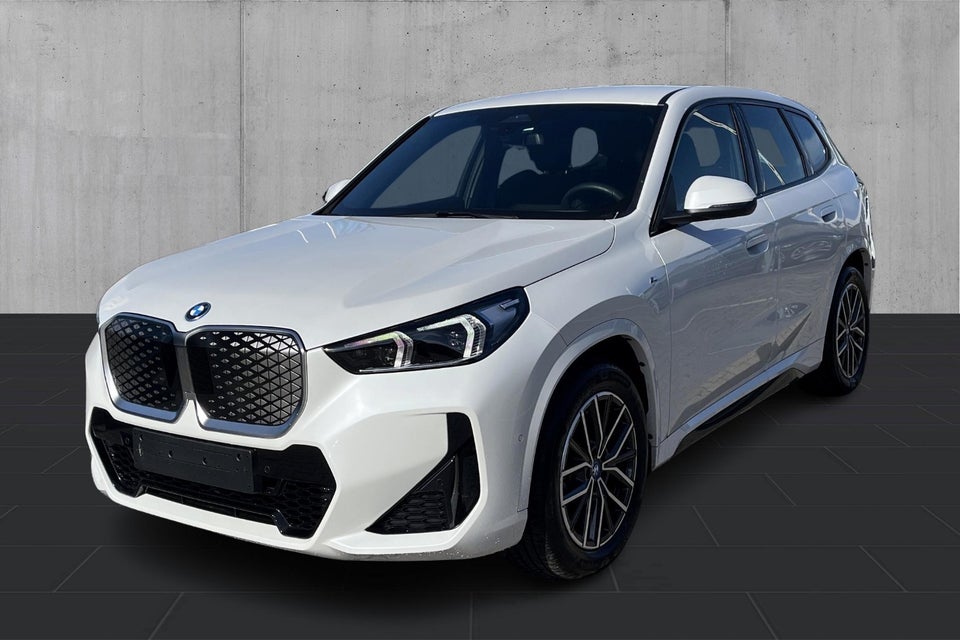 BMW iX1 eDrive20 M-Sport 5d