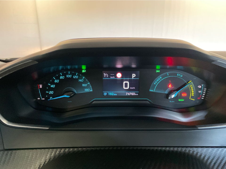 Peugeot e-2008 50 Active 5d