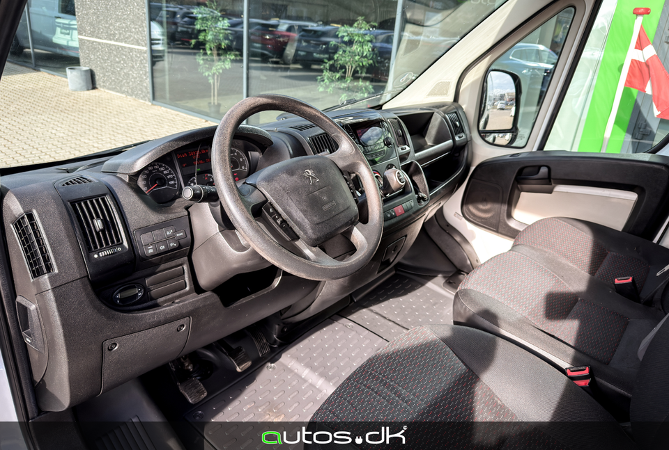 Peugeot Boxer 330 2,0 BlueHDi 130 L2H1