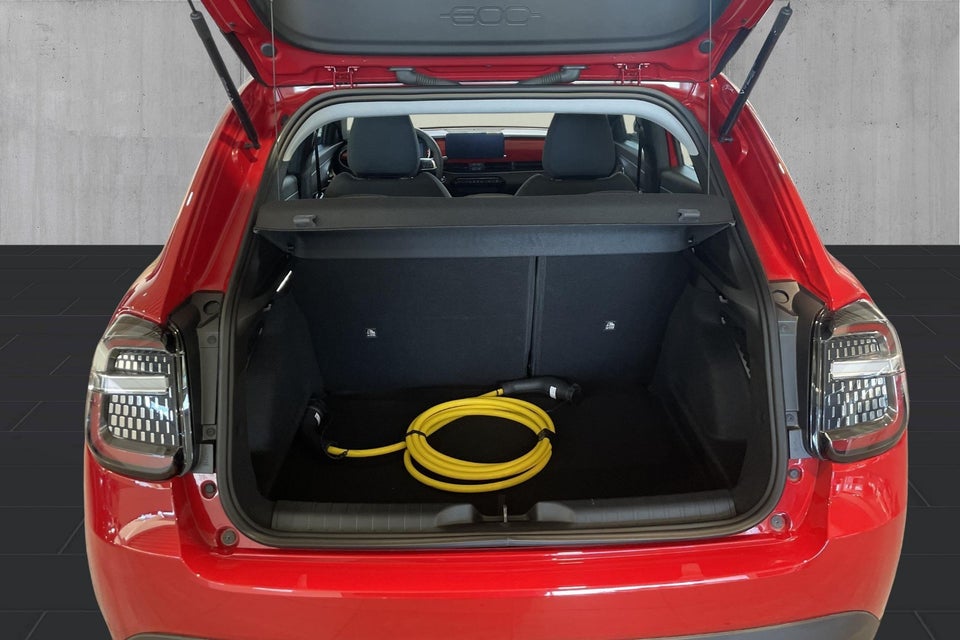 Fiat 600e 54 (RED) 5d