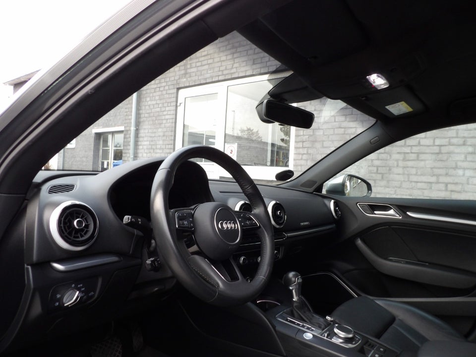 Audi A3 1,4 e-tron Sportback S-tr. 5d