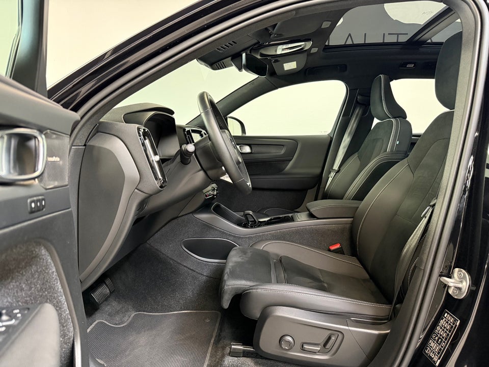 Volvo XC40 ReCharge Twin Ultimate 5d