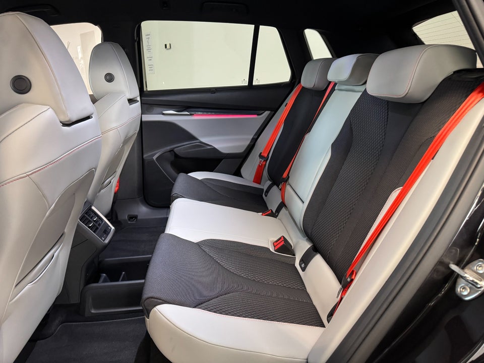 Skoda Elroq 85 iV Lodge 5d