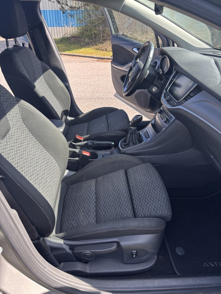 Opel Astra 1,0 T 105 Enjoy Sports Tourer 5d
