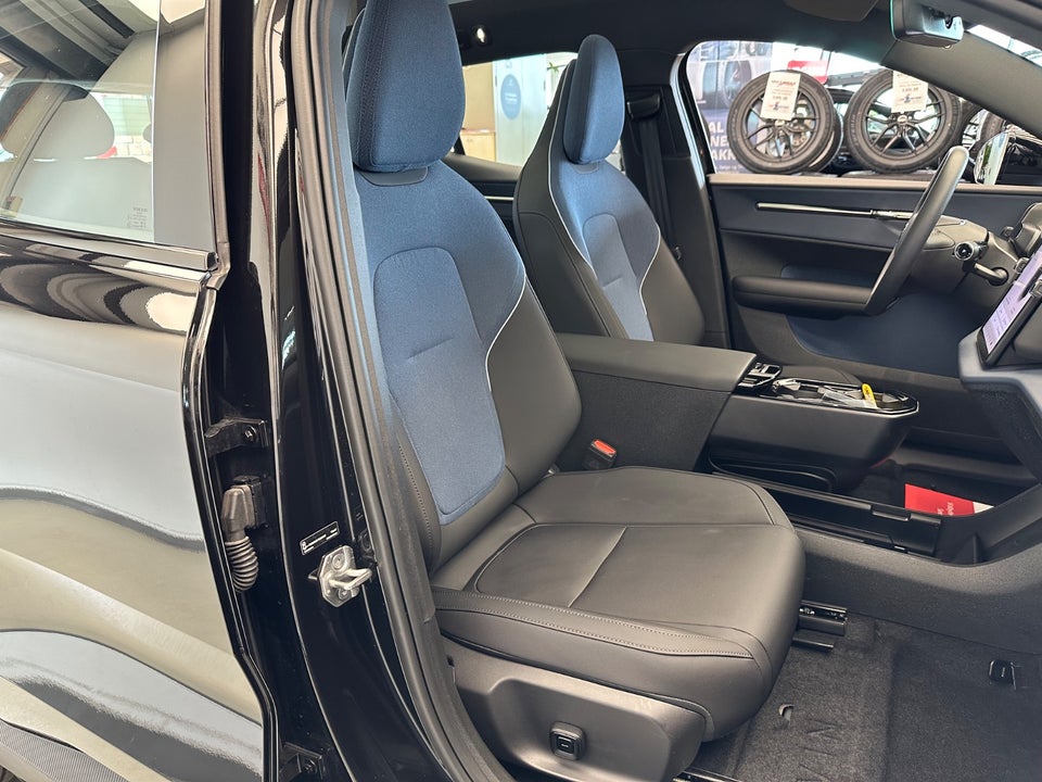 Volvo EX30 Extended Range Ultra 5d