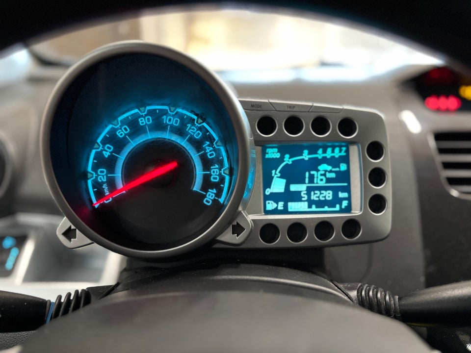 Chevrolet Spark 1,0 LT 5d