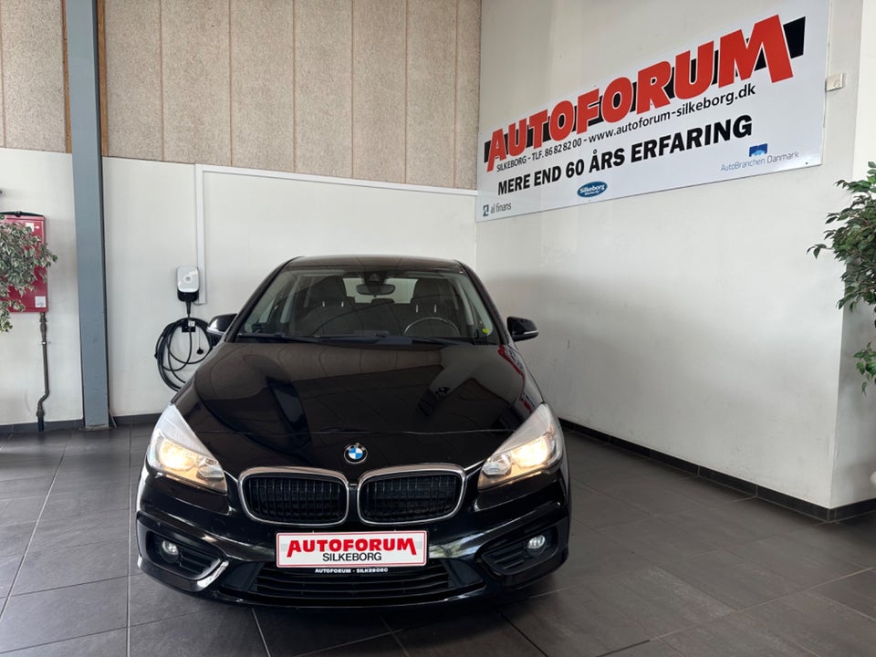 BMW 218i 1,5 Active Tourer Advantage 5d