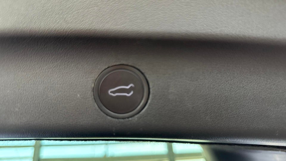 Tesla Model Y Long Range AWD 5d