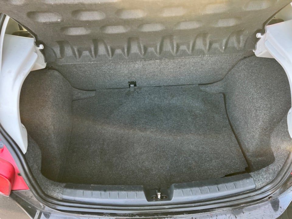 Seat Ibiza 1,6 TDi 90 Reference 5d