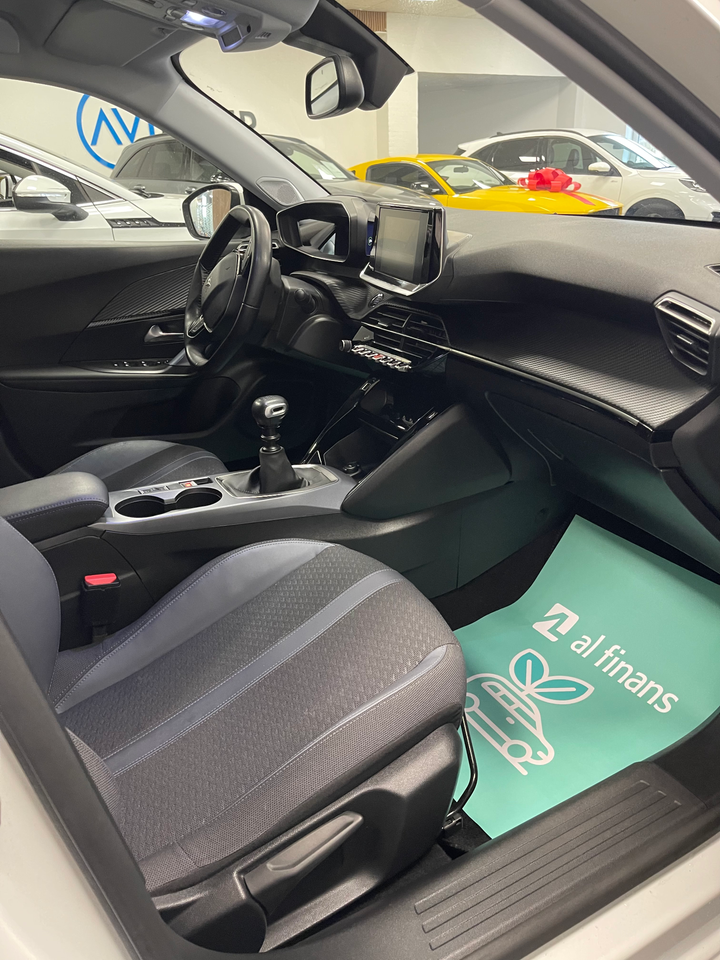 Peugeot 2008 1,2 PureTech 130 Allure 5d