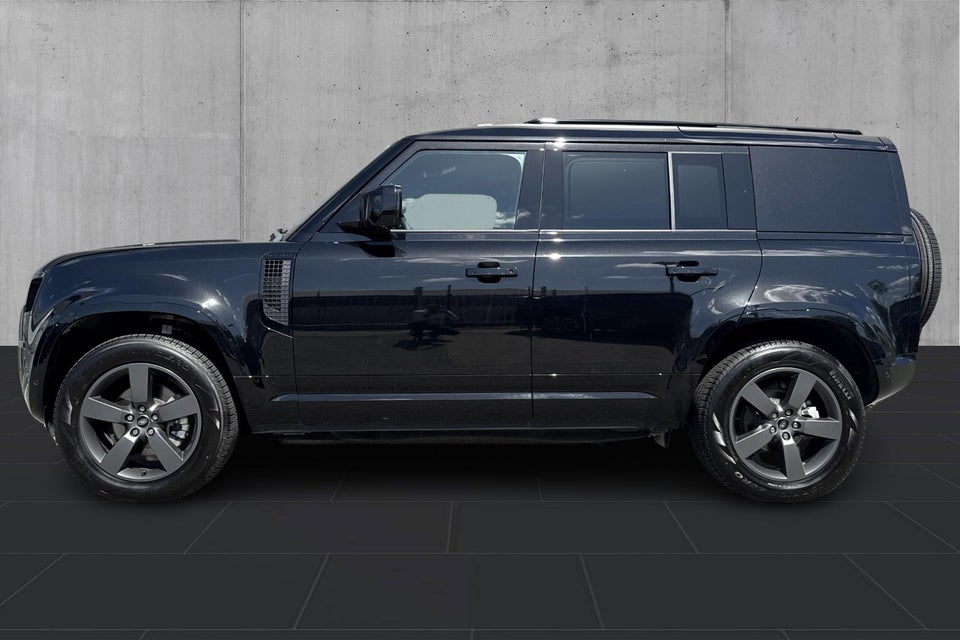 Land Rover Defender 110 3,0 D250 Hard Top X-Dynamic SE aut. Van 5d