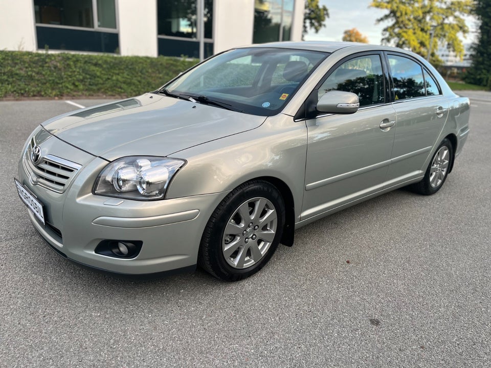 Toyota Avensis 1,8 VVT-i Sol 4d