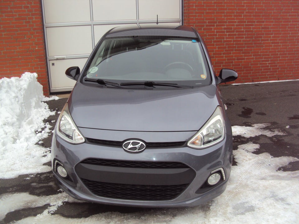Hyundai i10 1,0 Black Line 5d