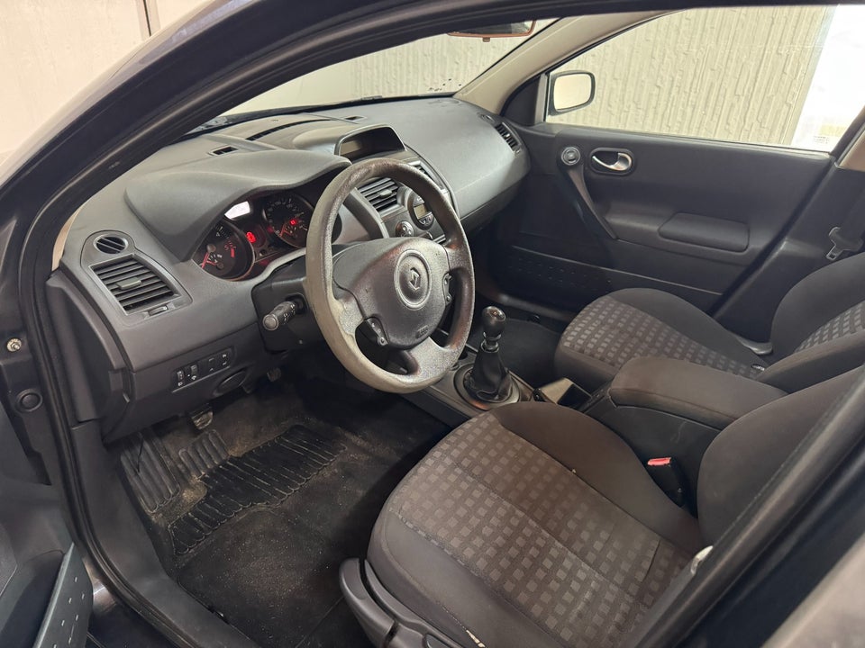 Renault Megane II 1,5 dCi 105 Pack stc. 5d