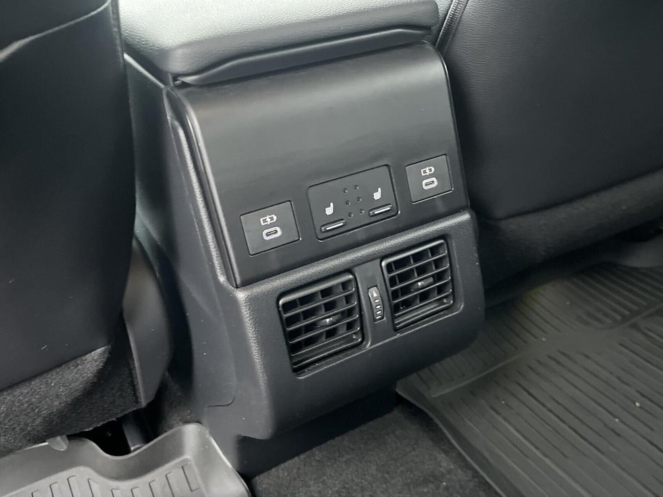 Toyota bZ4X Executive 5d