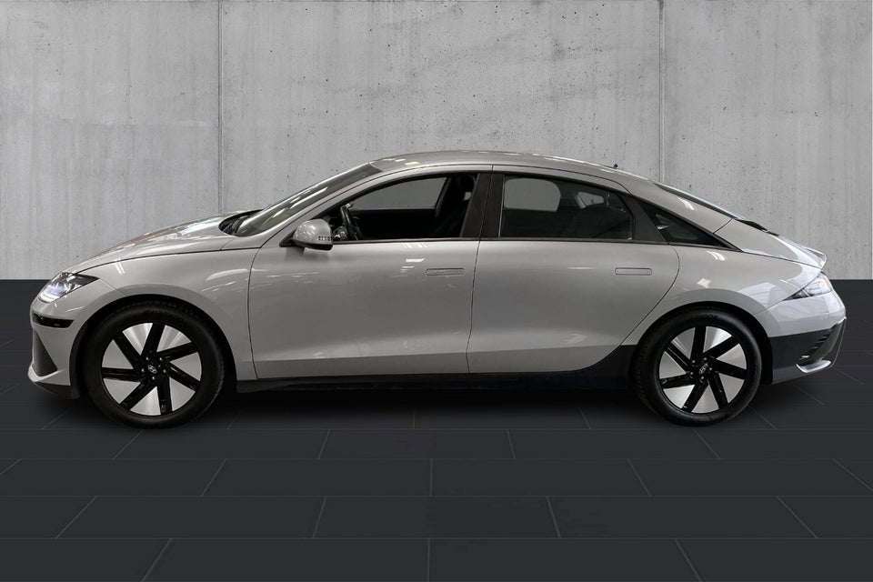 Hyundai Ioniq 6 53 Essential 4d