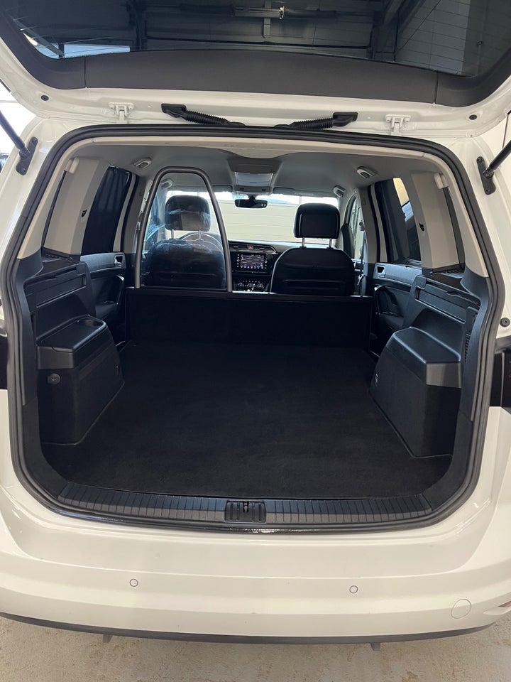 VW Touran 2,0 TDi 115 Comfortline DSG Van 5d