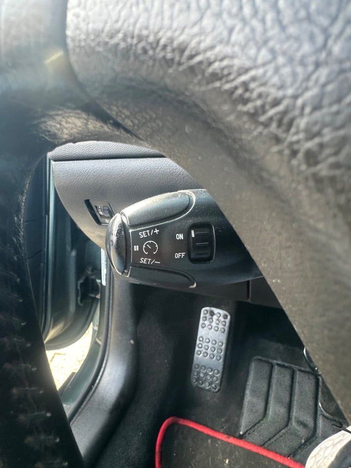 Peugeot 307 2,0 16V CC aut. 2d