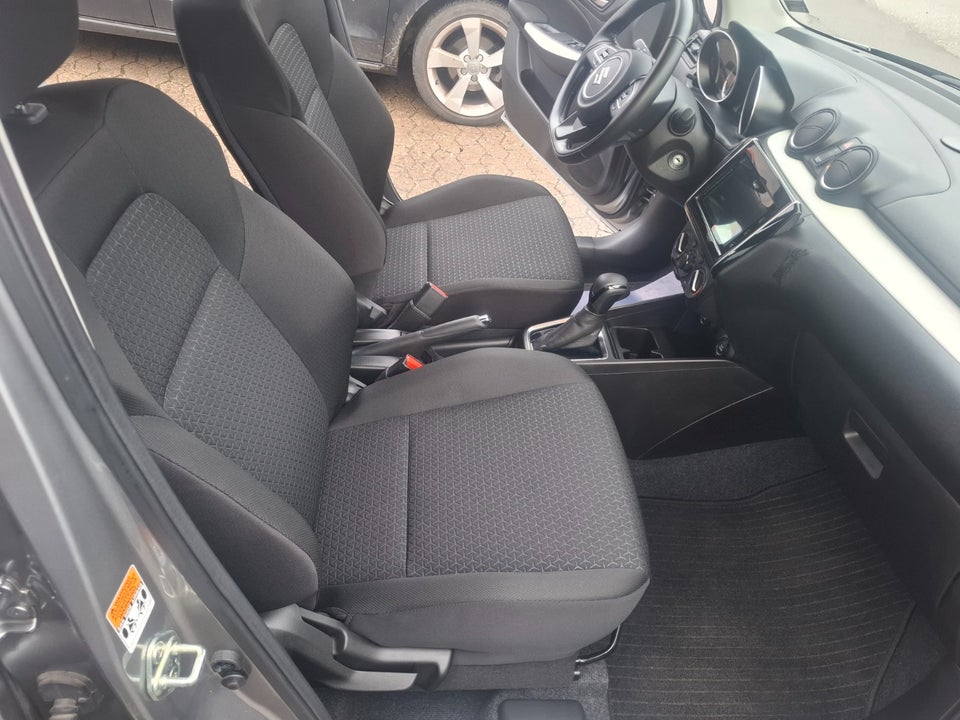 Suzuki Swift 1,2 mHybrid Action CVT 5d