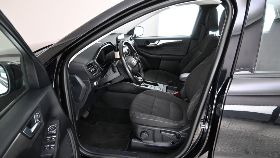 Ford Kuga 2,5 PHEV Titanium CVT 5d