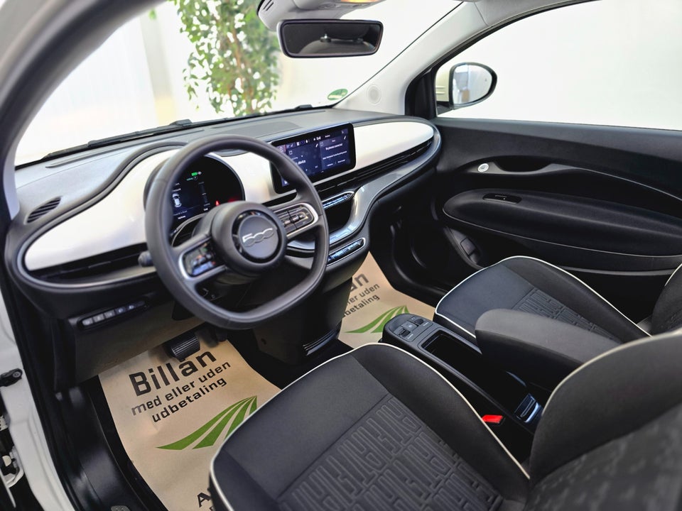 Fiat 500e 42 Icon Cabrio 2d