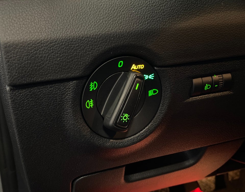 Skoda Octavia 2,0 TDi 150 Ambition Combi 5d