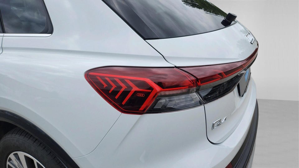 Audi Q4 e-tron 40  5d
