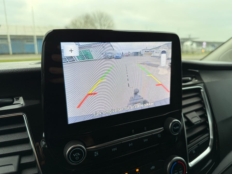 Ford Transit Custom 320L 2,0 TDCi 185 Sport aut.