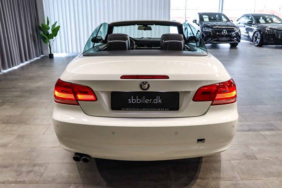 BMW 325i 3,0 Cabriolet Steptr. 2d